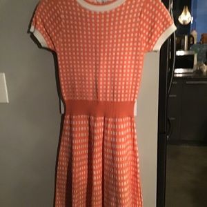 Einii checkered orange dress
